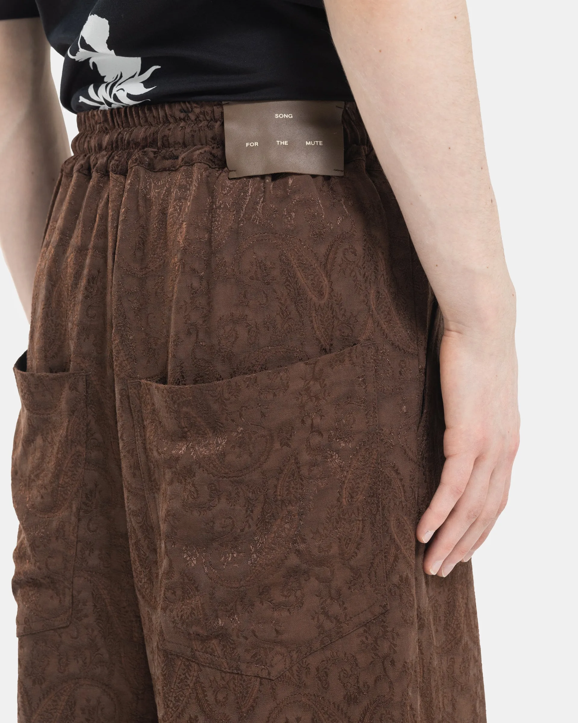 Elasticated Shorts in Brown